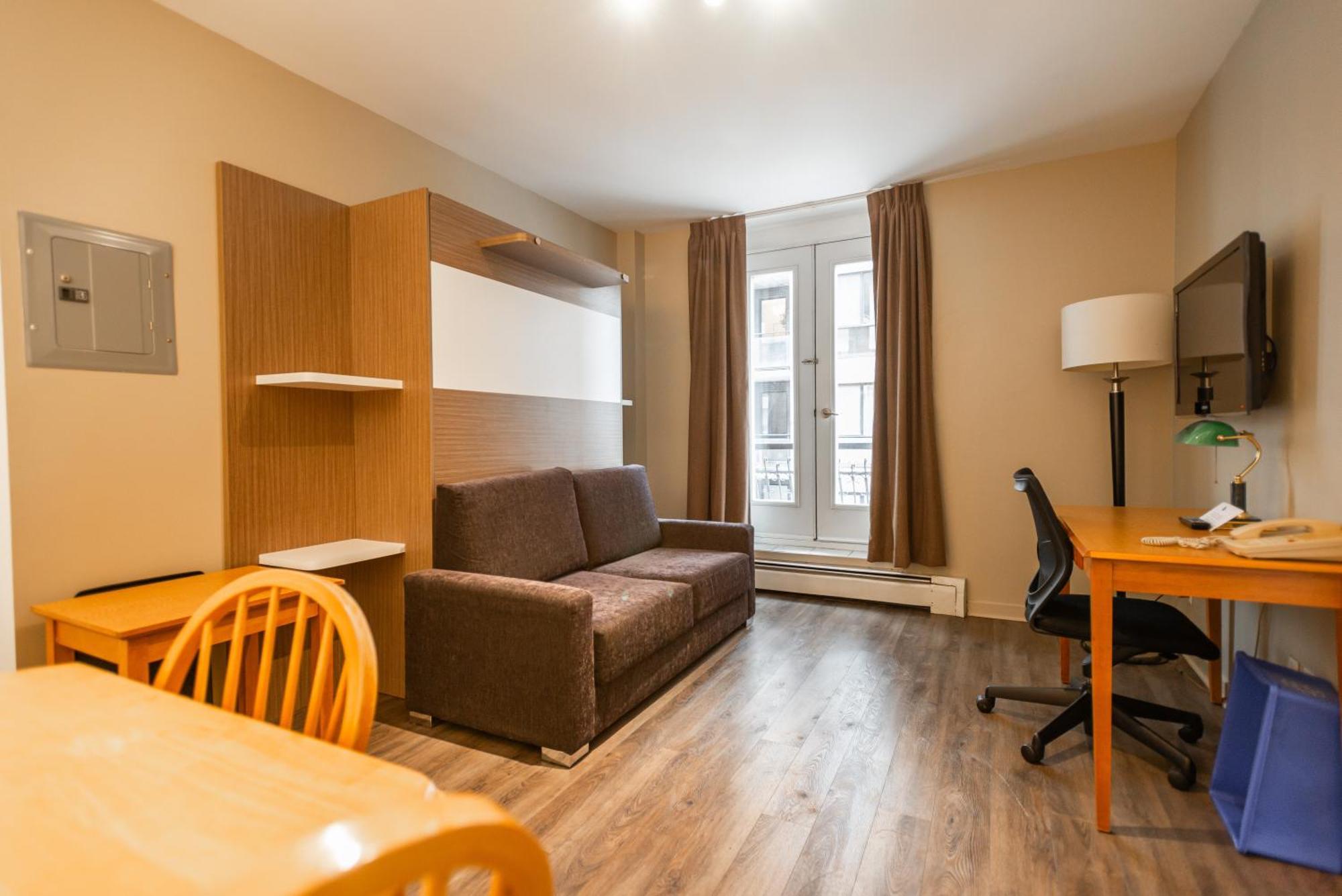 Hotel Le Roberval Montreal Exterior photo